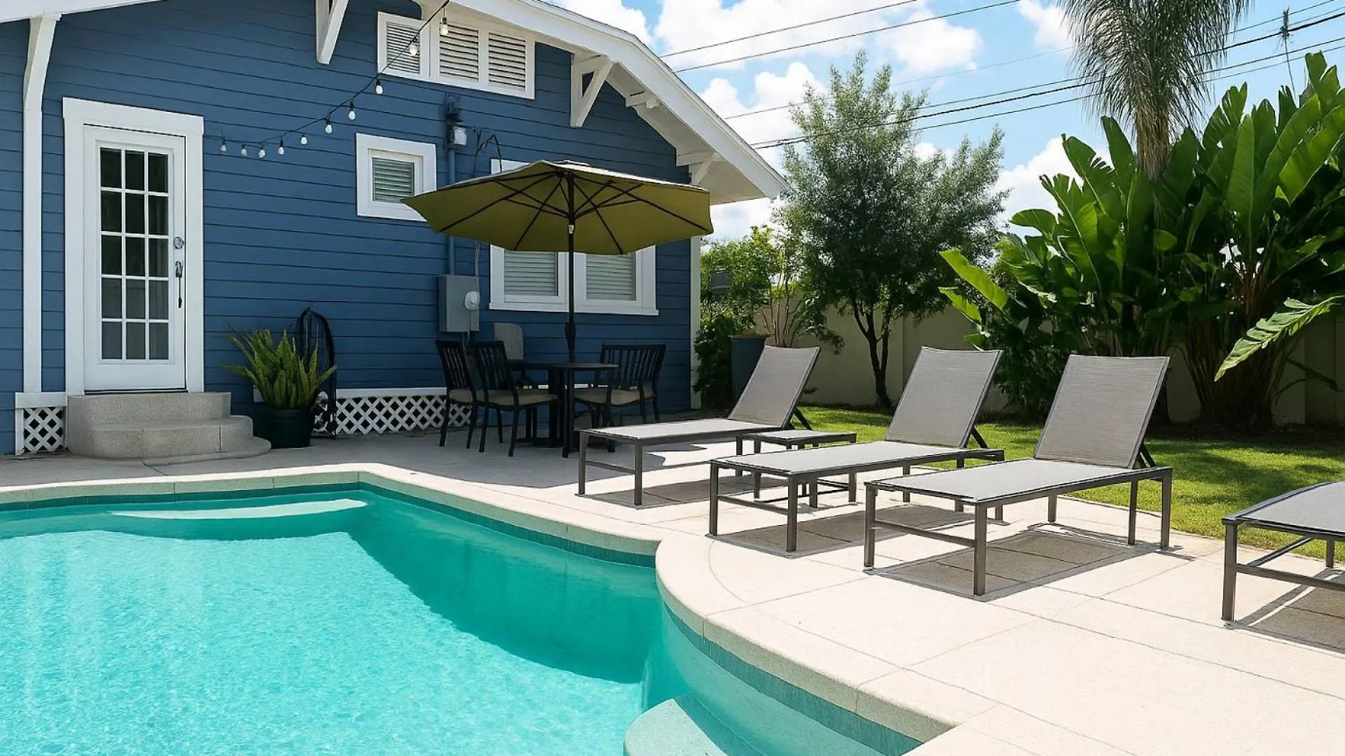 Hébergement de vacances Sunny Days - Pet Friendly 3 Bedroom Home With Heated Pool & Hot Tub Tampa